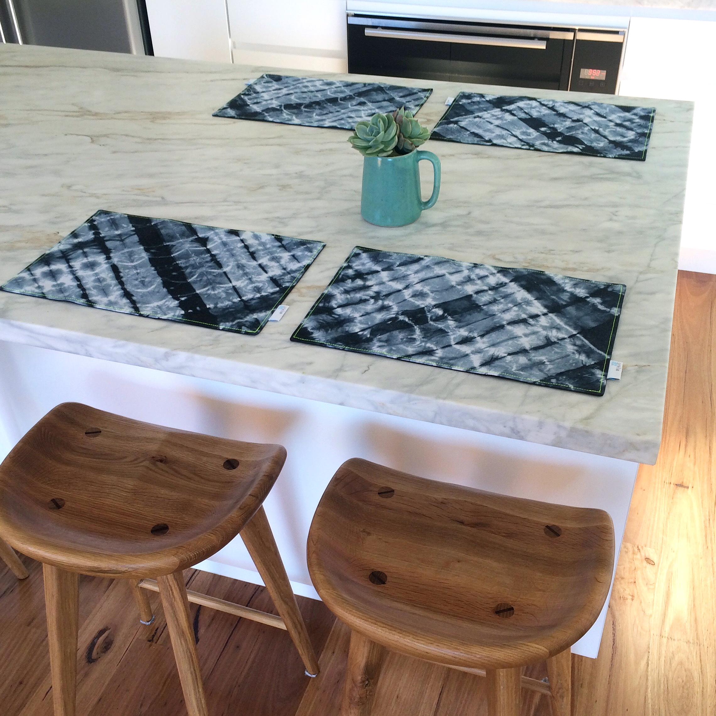 YOU ARE BRAVE tie+fold dyed placemats "Black Pool"